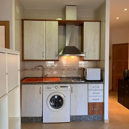 Cozy Apartment La Carihuela * 托雷莫利诺斯